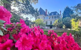 Demeure de Flore - Hôtel Particulier au Cœur de Brive comprenant 8 appartements de charme